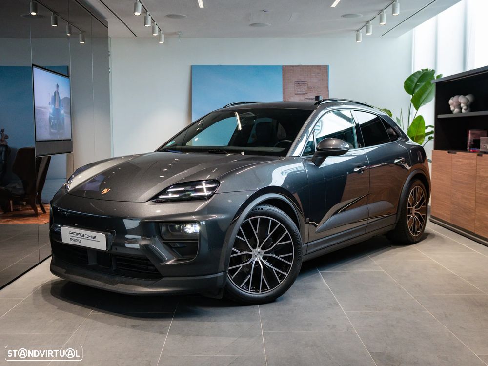 Porsche Macan Electric 4 - 1