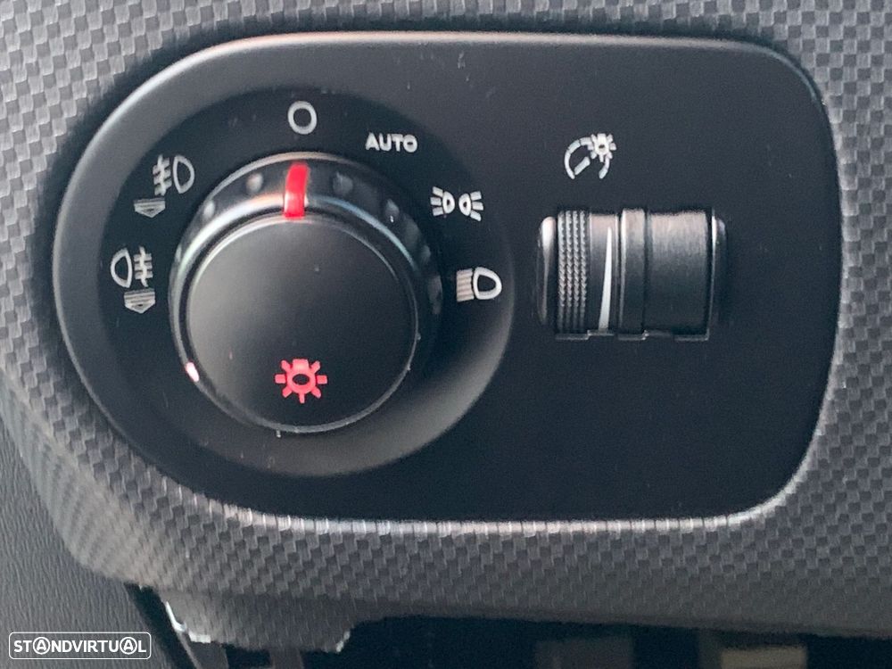 SEAT Leon 2.0 TDI FR DPF - 41