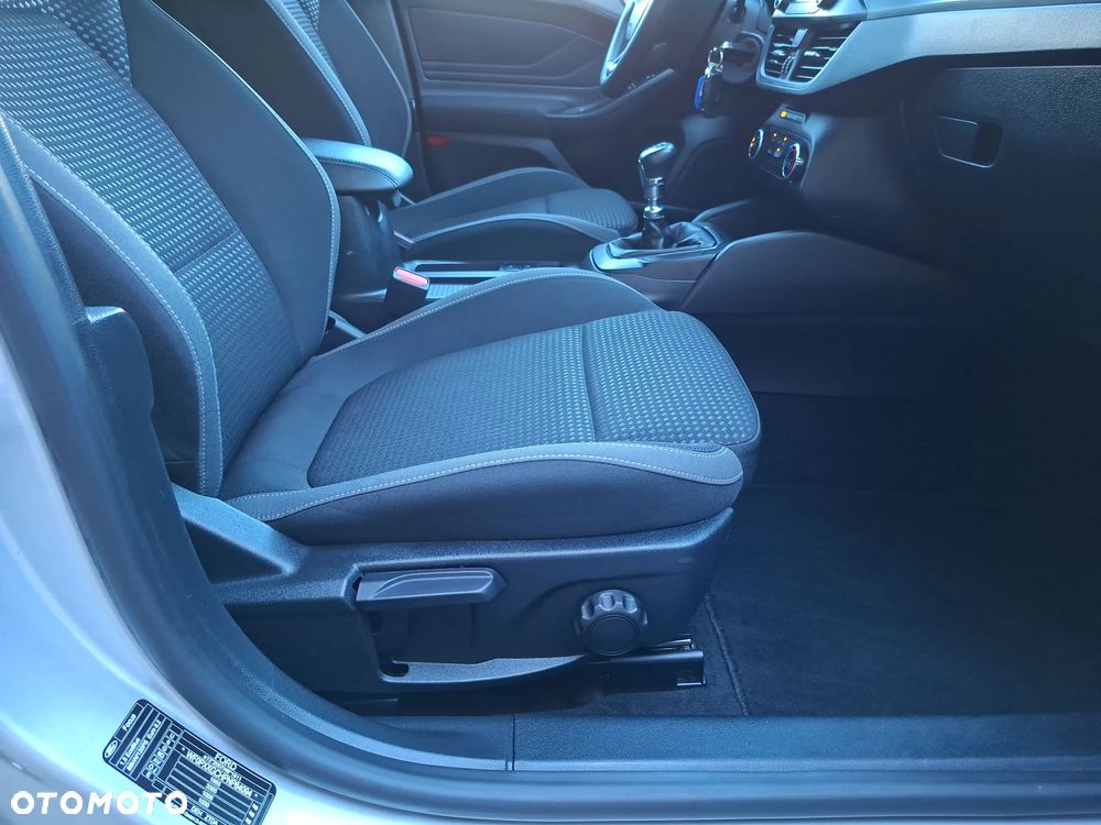 Ford Focus 1.5 EcoBlue Connected - 36