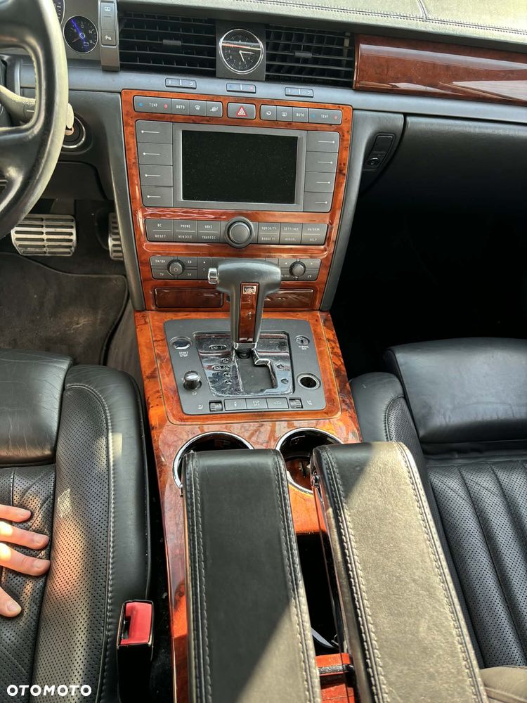 Volkswagen Phaeton 5.0 V10 TDI 4M (5 os) - 17