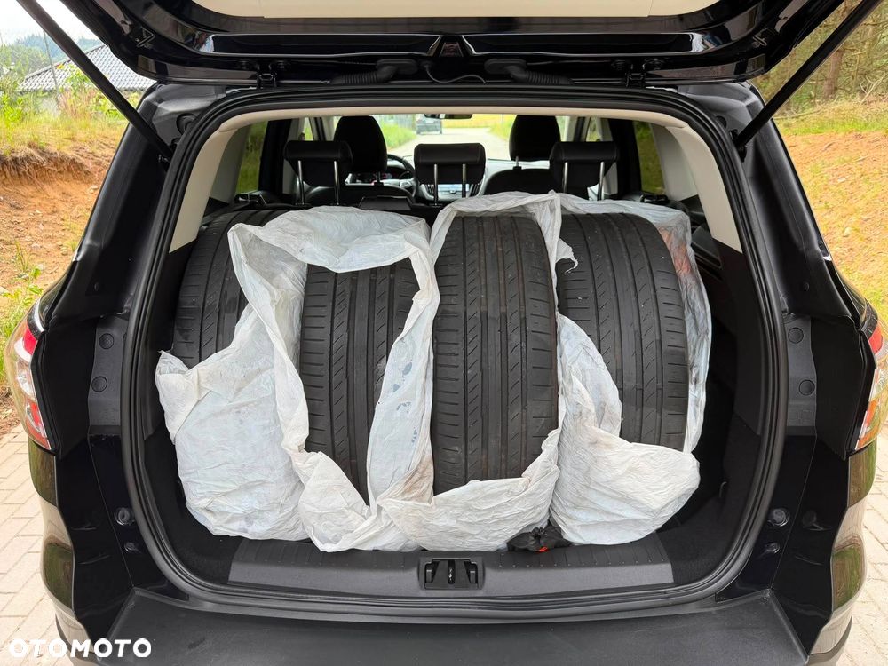 Ford Kuga 2.0 TDCi FWD Titanium - 15