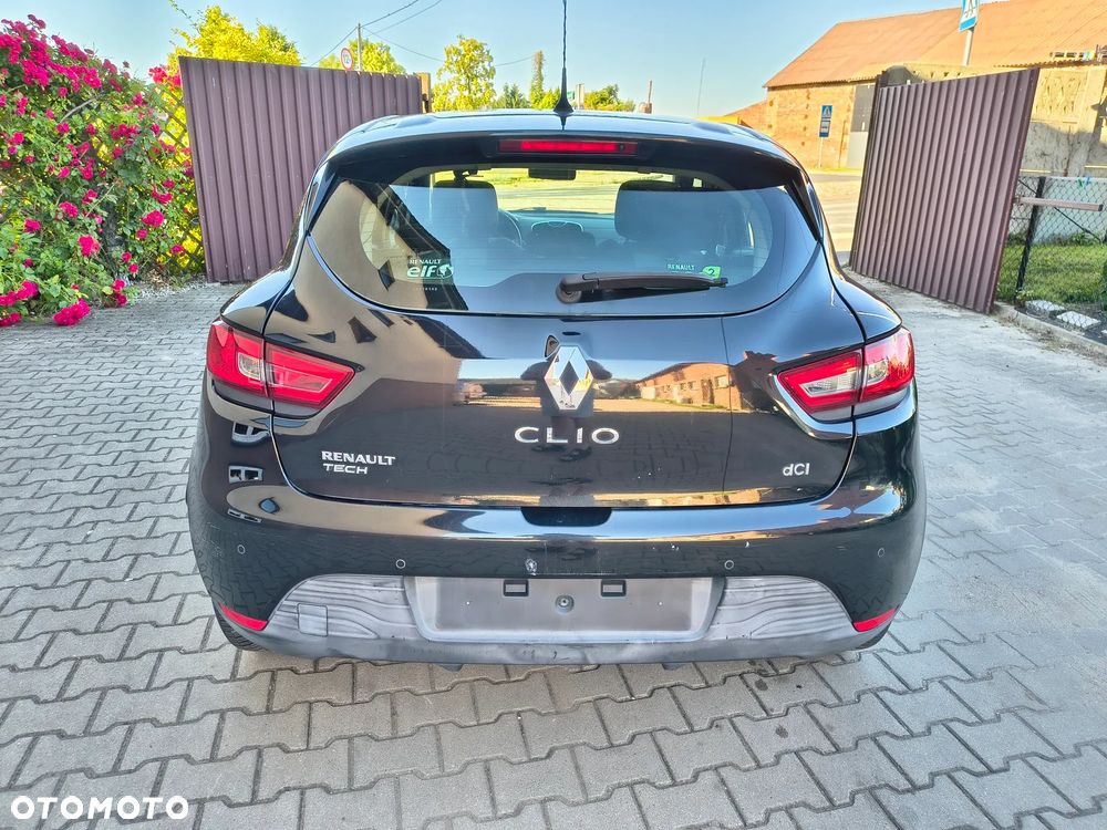 Renault Clio - 8