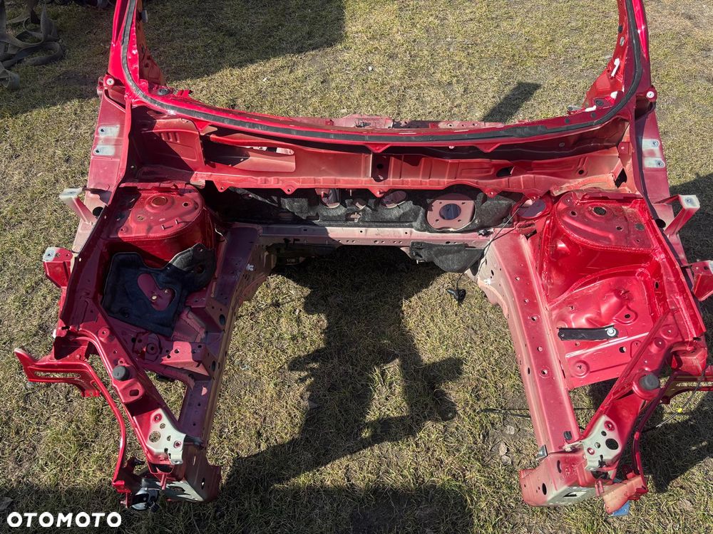 Mitsubishi Outlander PHEV  2022-26  Podłużnica lewa-prawa  c - 1