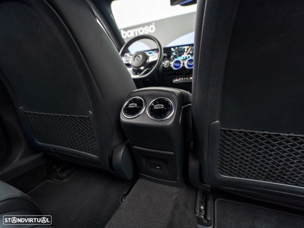 Mercedes-Benz A 250 e AMG Line - 35