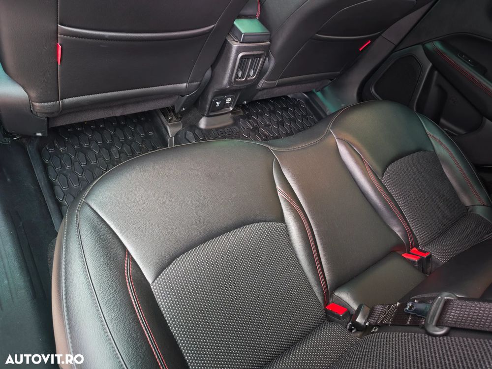 Jeep Compass 2.0 M-Jet 4x4 AT9 Low Trailhawk - 11