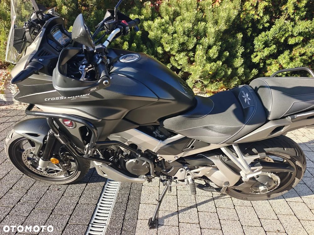 Honda VFR - 14