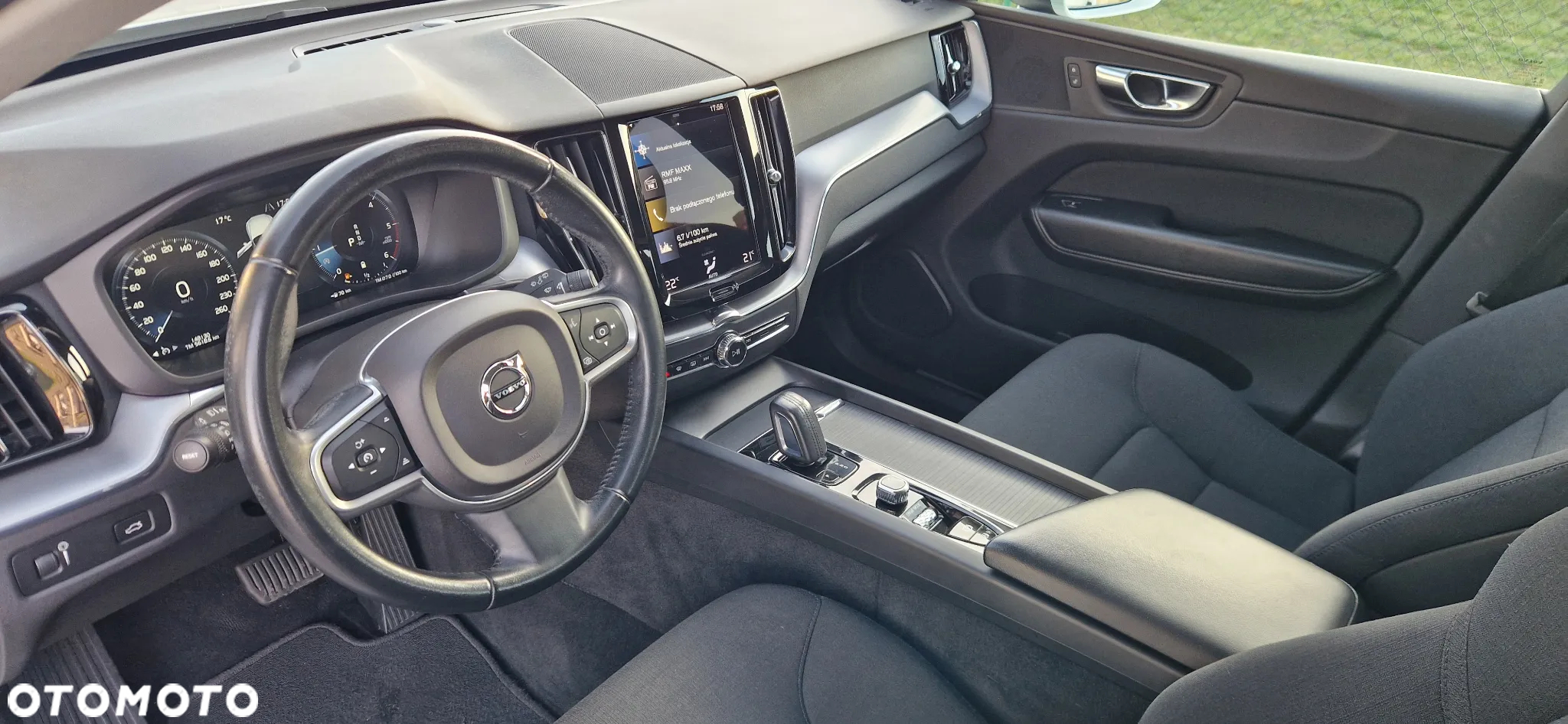 Volvo XC 60 B4 D AWD Geartronic Momentum - 11