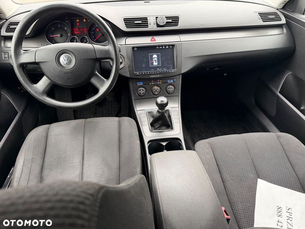 Volkswagen Passat 1.9 TDI Trendline - 11
