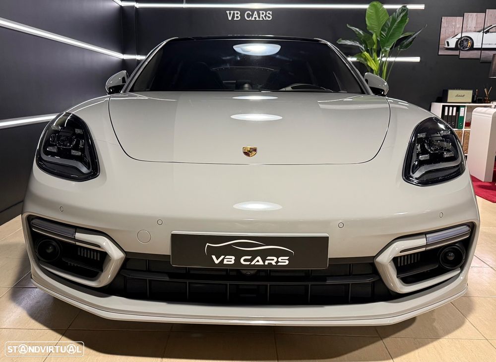 Porsche Panamera Sport Turismo 4 E-Hybrid Platinum Edition PDLS - 12