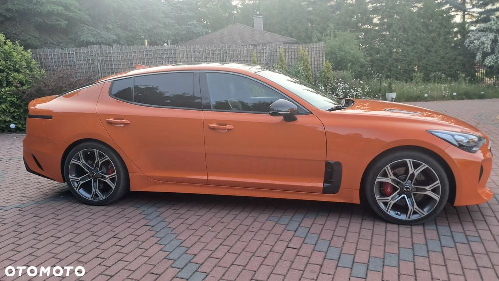 Kia Stinger - 9