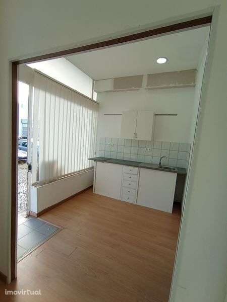 Lisboa, Apartamento T1, para alugar €1.100,00 - Grande imagem: 2/7