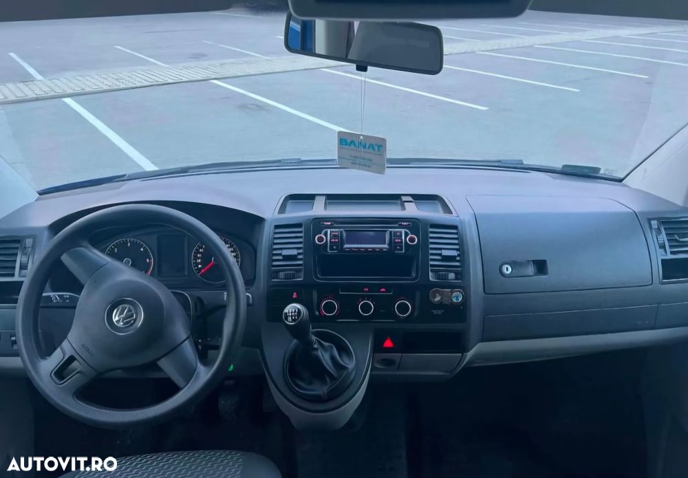 Volkswagen Transporter - 4