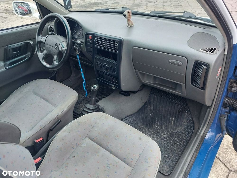 Volkswagen Caddy - 9