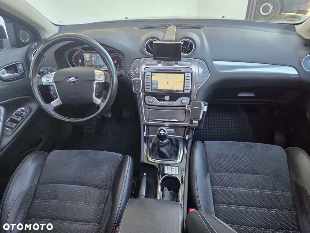 Ford Mondeo - 9