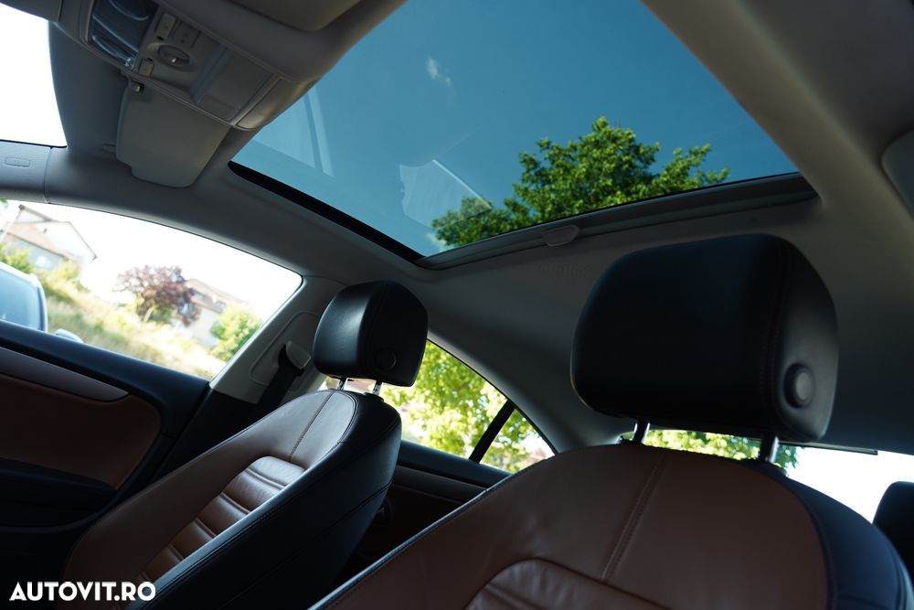 Volkswagen Passat CC - 20