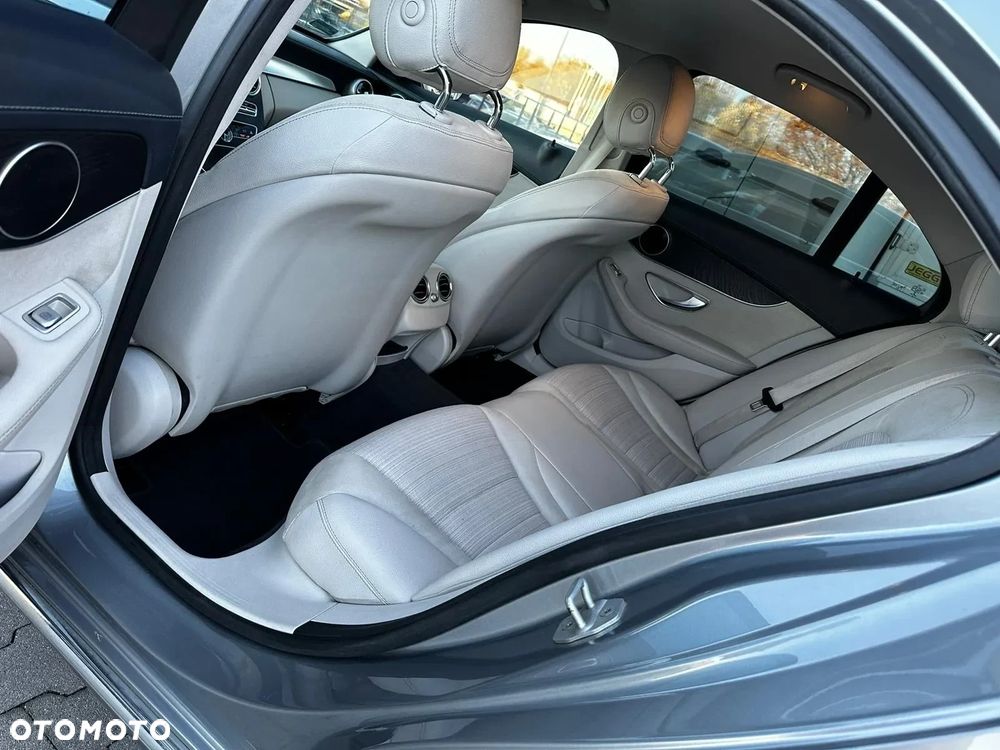 Mercedes-Benz Klasa C - 21