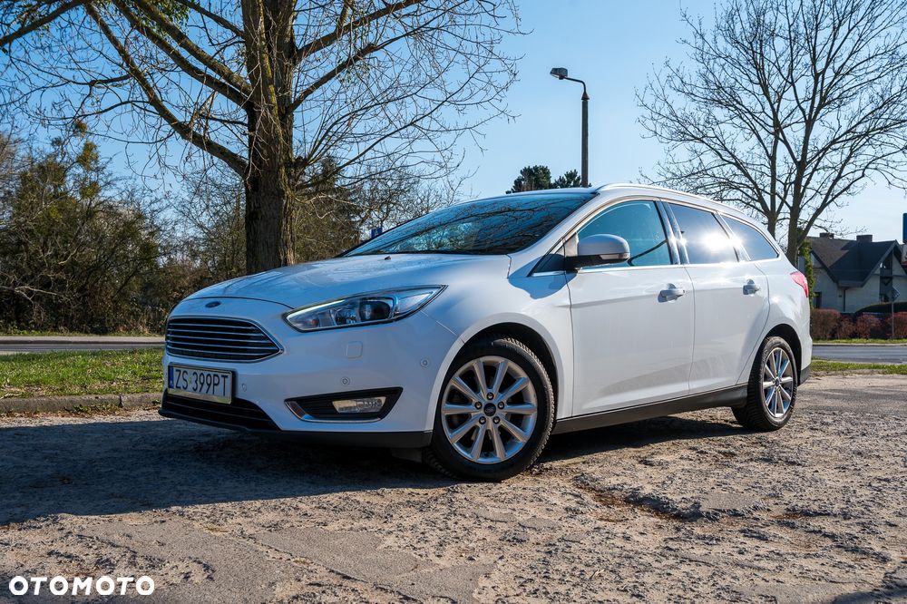 Ford Focus 1.0 EcoBoost Titanium - 1