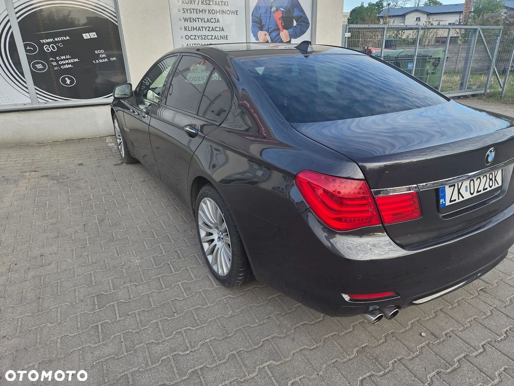 BMW Seria 7 730d Blue Performance - 10