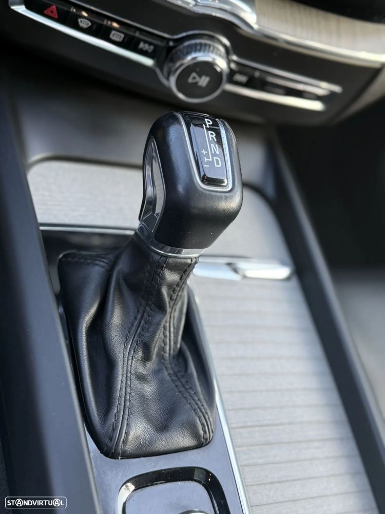 Volvo XC 60 D5 AWD Geartronic Inscription - 13