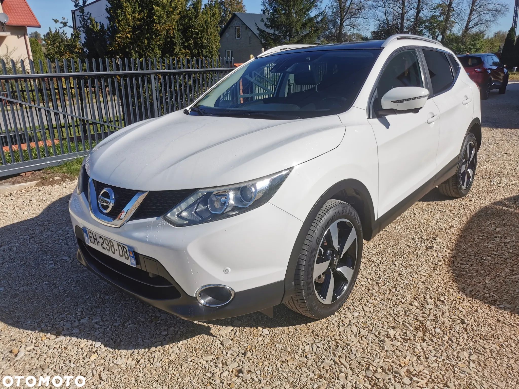 Nissan Qashqai 1.2 DIG-T N-Connecta EU6 - 1