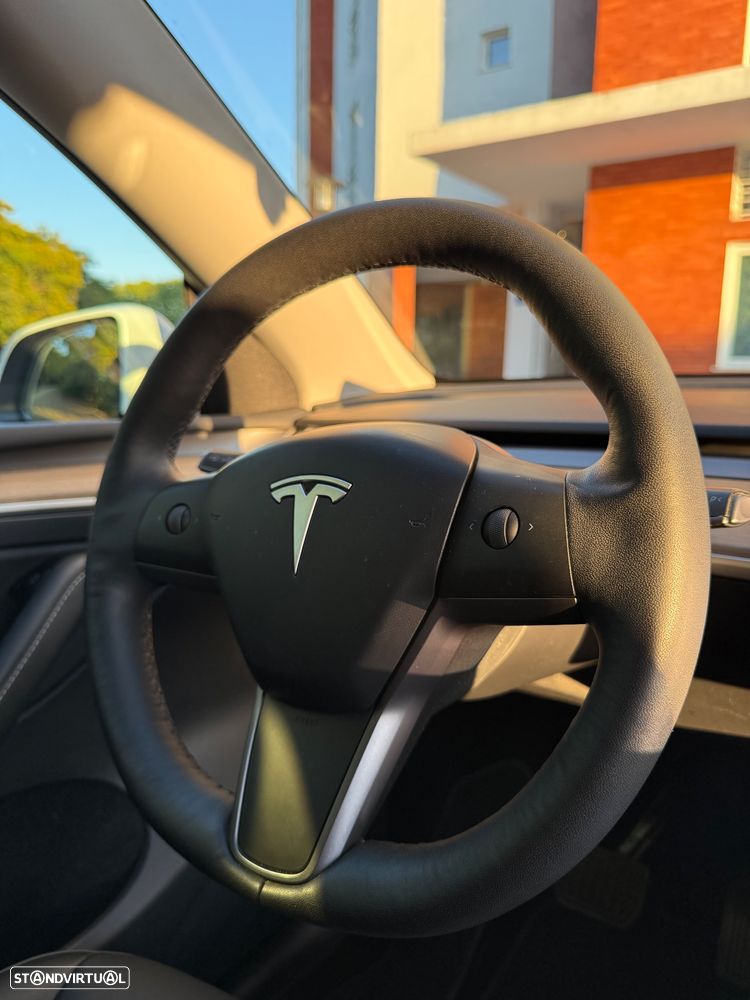 Tesla Model Y Long Range Tração Integral - 11