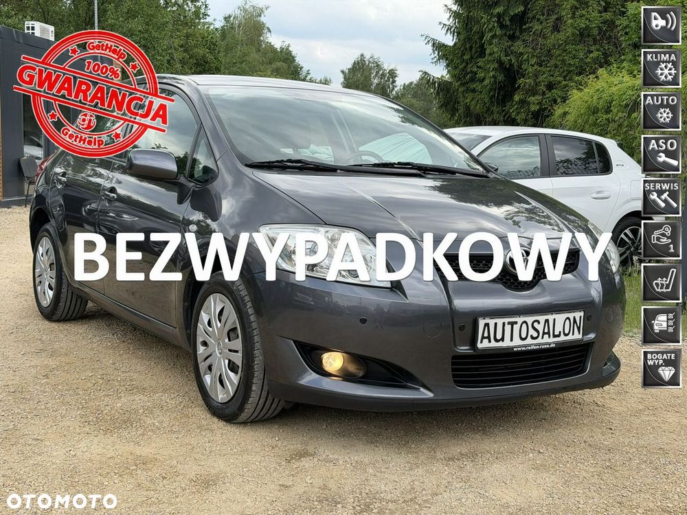 Toyota Auris - 1