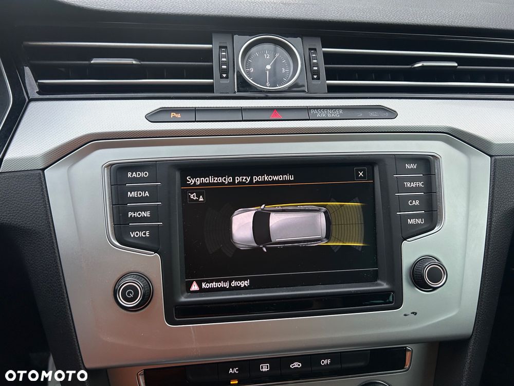 Volkswagen Passat 2.0 TDI BMT Comfortline DSG - 14
