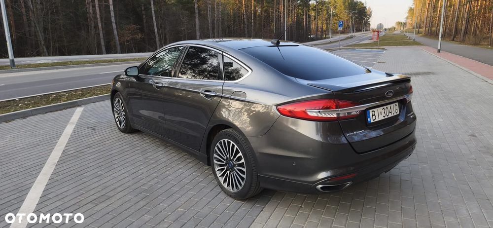 Ford Fusion - 8