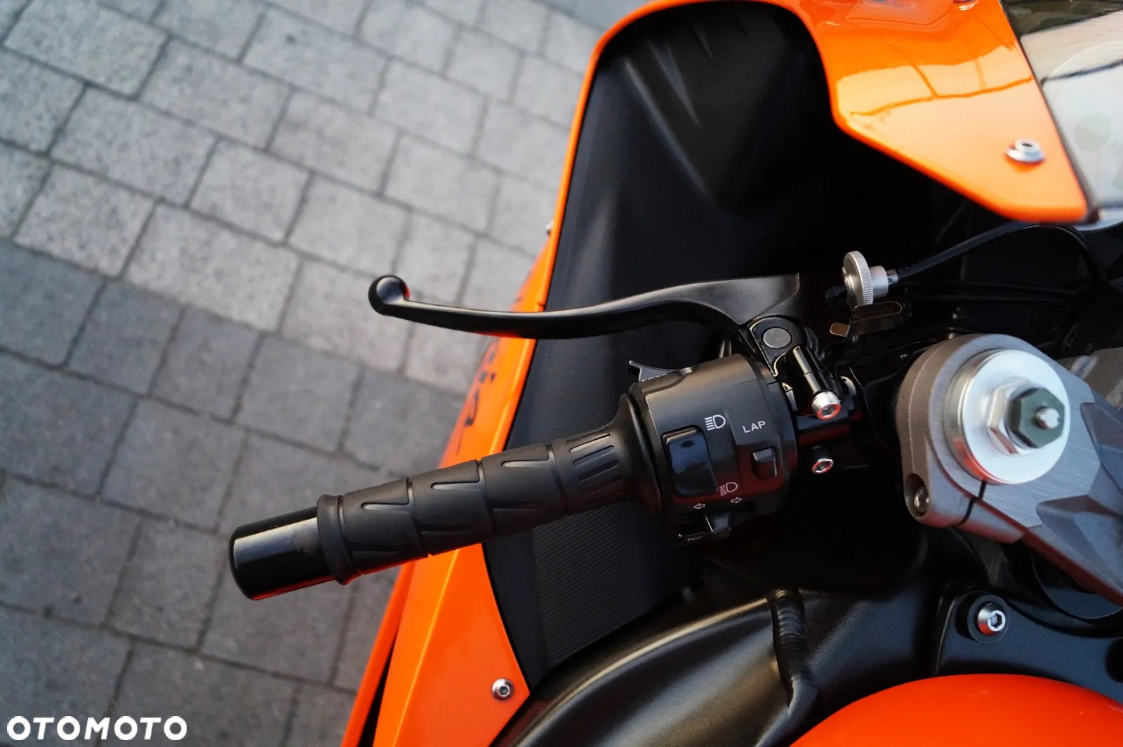 Kawasaki Ninja - 12