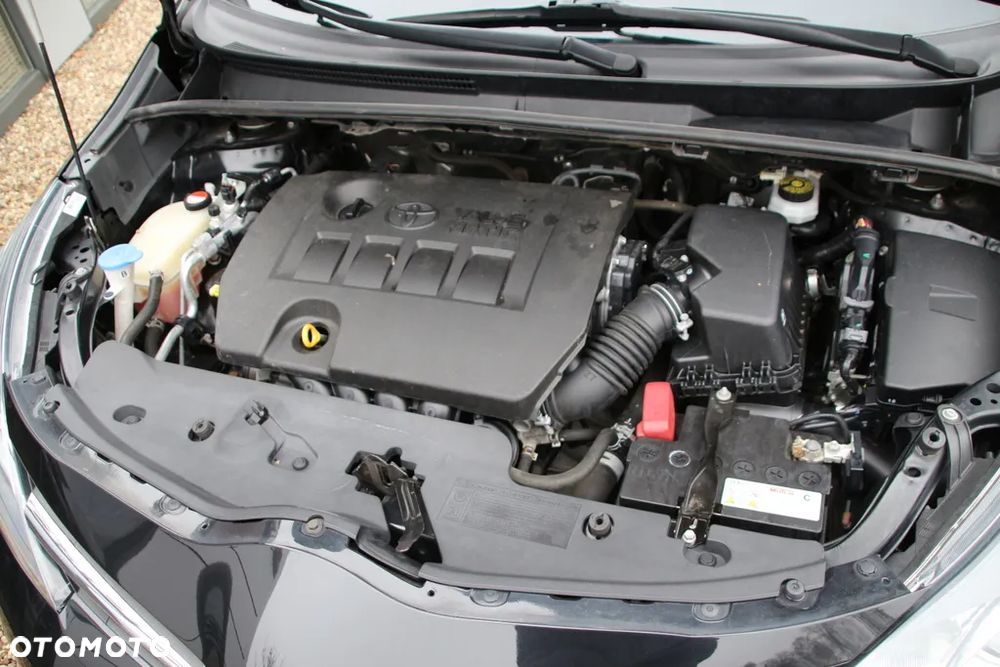 Toyota Verso 1.8 Sol plus NAVI 7os - 33