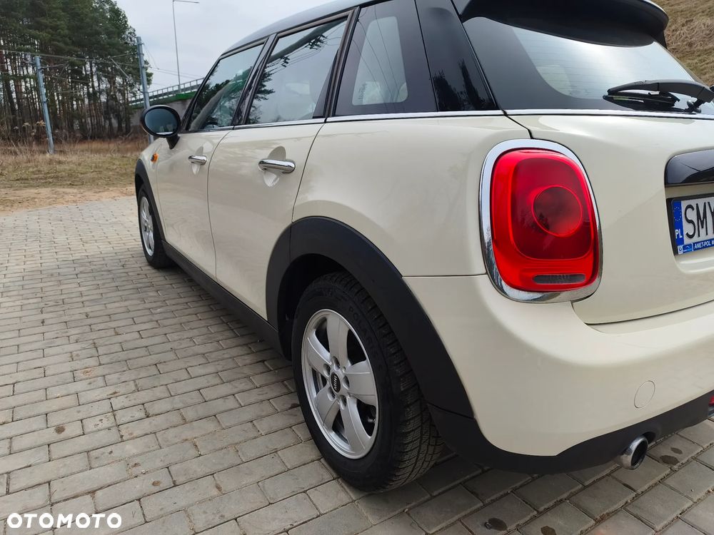 MINI Cooper Standard - 16