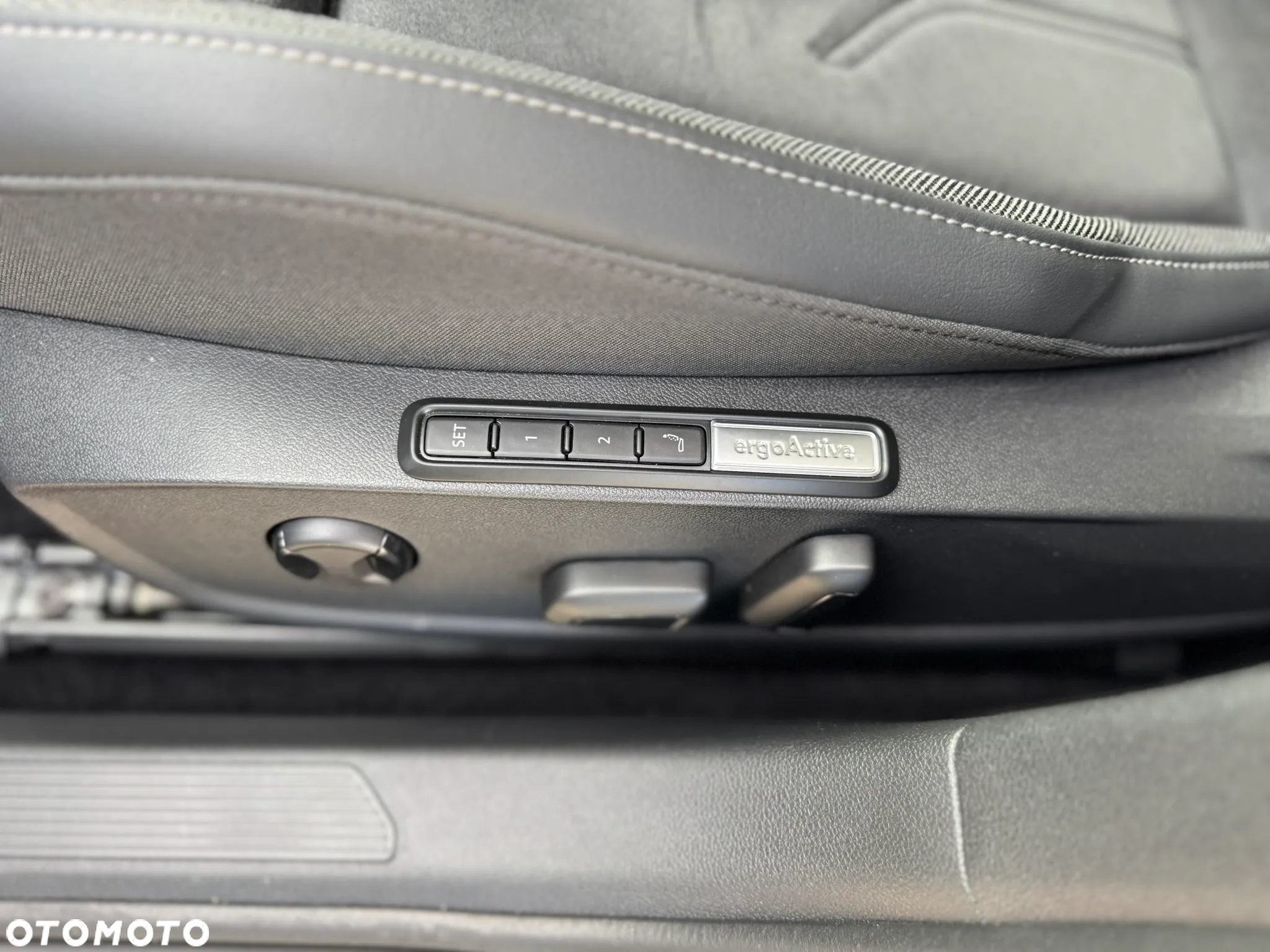 Volkswagen Golf Variant 1.5 eTSI OPF DSG Style - 16