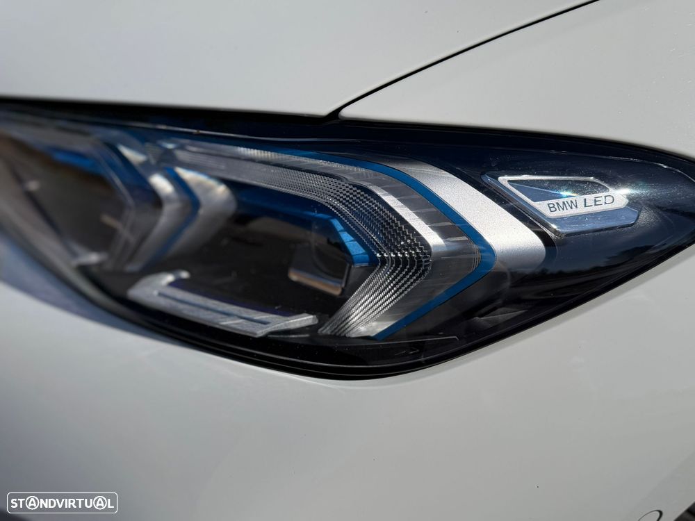 BMW 320 e Pack Desportivo M Auto - 11