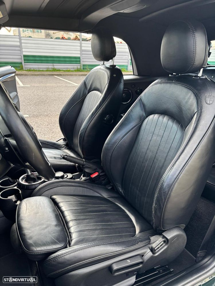 MINI Cabrio John Cooper Works Auto Desportiva - 22