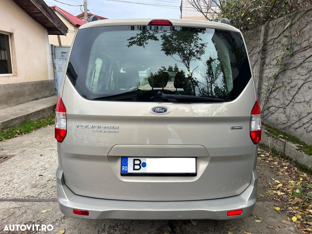 Ford Tourneo Courier 1.0 EcoBoost Trend - 18