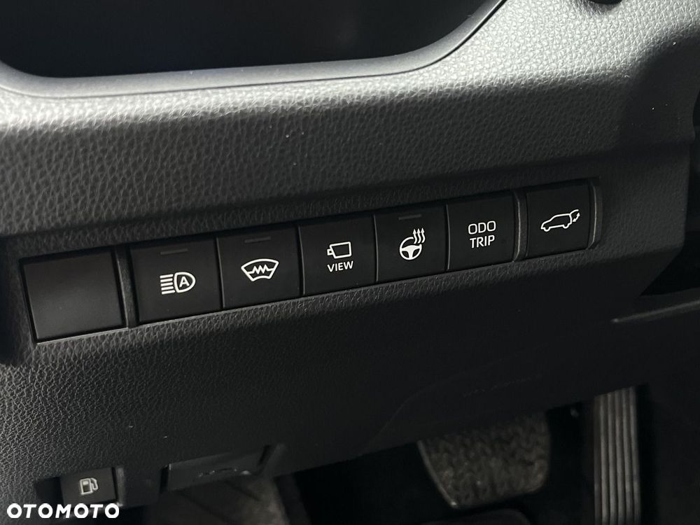Toyota RAV4 - 24