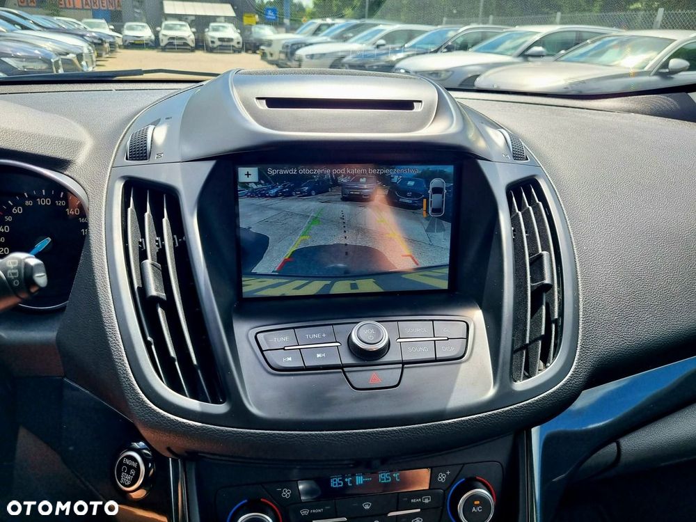 Ford Kuga 1.5 EcoBoost 2x4 Titanium - 21