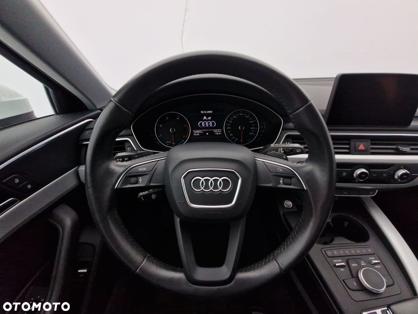 Audi A4 2.0 TDI S tronic - 17