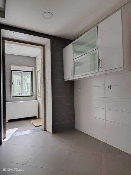 Arrendamento T2 c/ Terraço - Grande imagem: 3/9