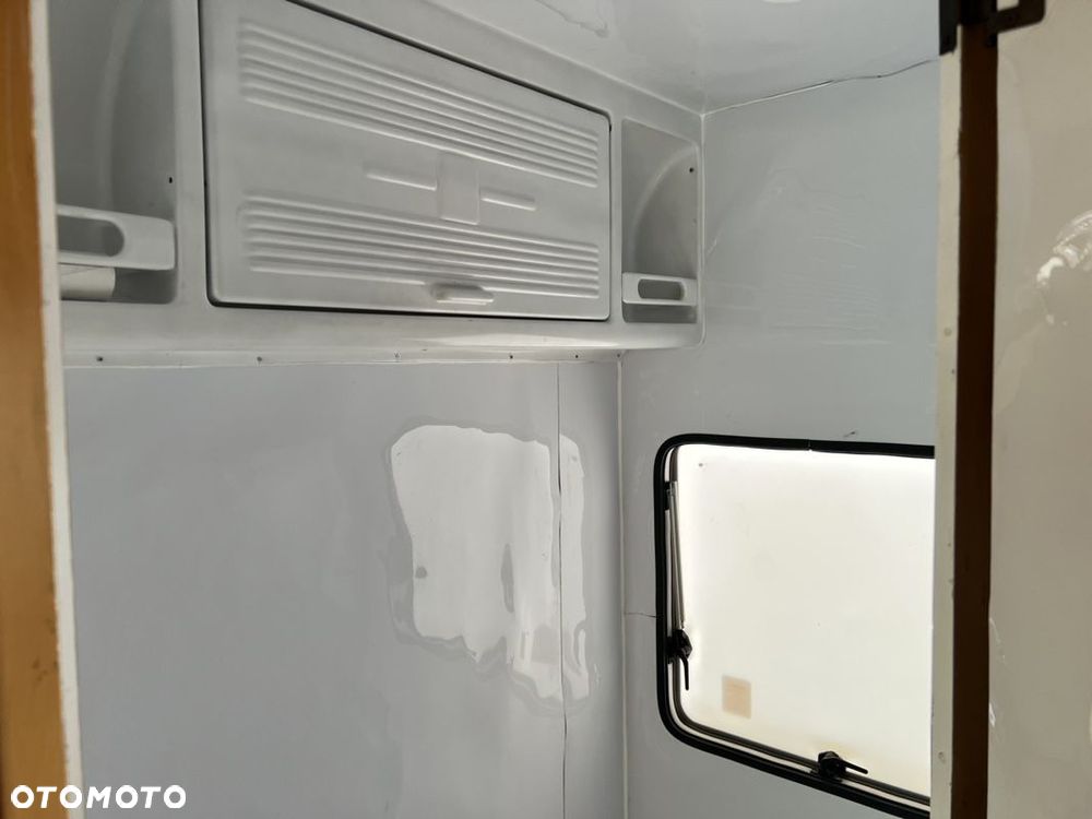 Ford Transit - 11