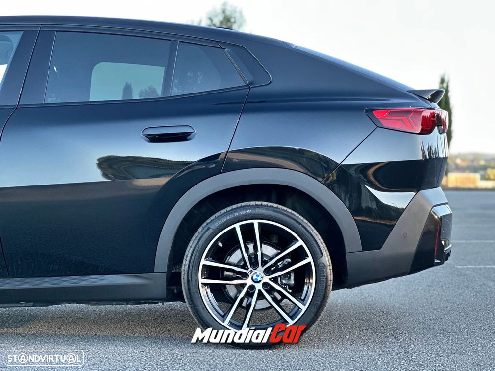 BMW iX2 eDrive20 - 10