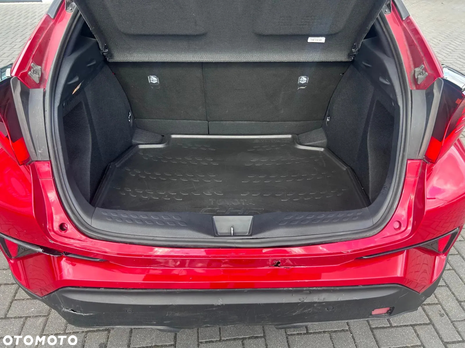 Toyota C-HR 1.8 Hybrid GPF GR Sport - 32