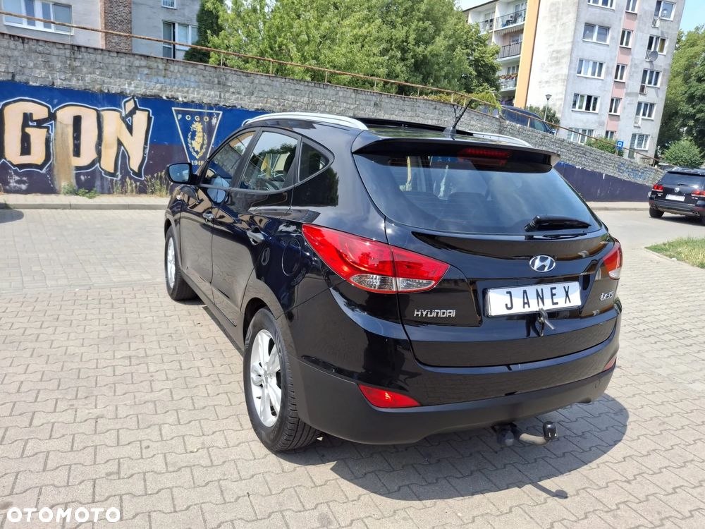 Hyundai ix35 1.6 2WD UEFA EURO 2012 Edition - 11