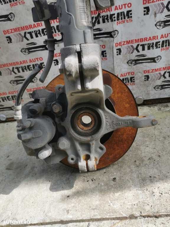 Fuzeta cu butuc, rulment și senzor de abs dreapta Ford Focus mk3 1.6d - 1