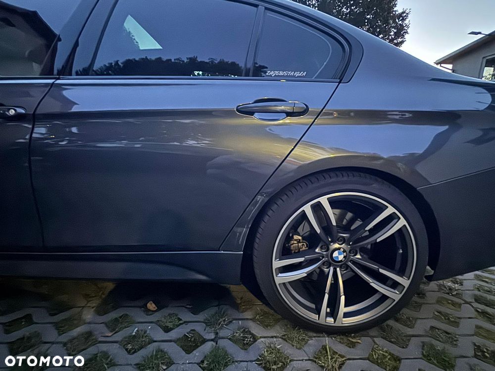 BMW Seria 3 335i - 9