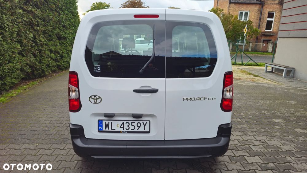 Toyota Proace City Verso 2025 photo 3