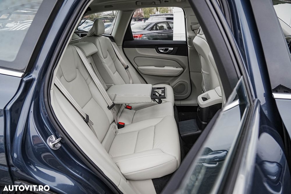 Volvo XC 60 Recharge T6 Twin Engine eAWD Inscription Expression - 14