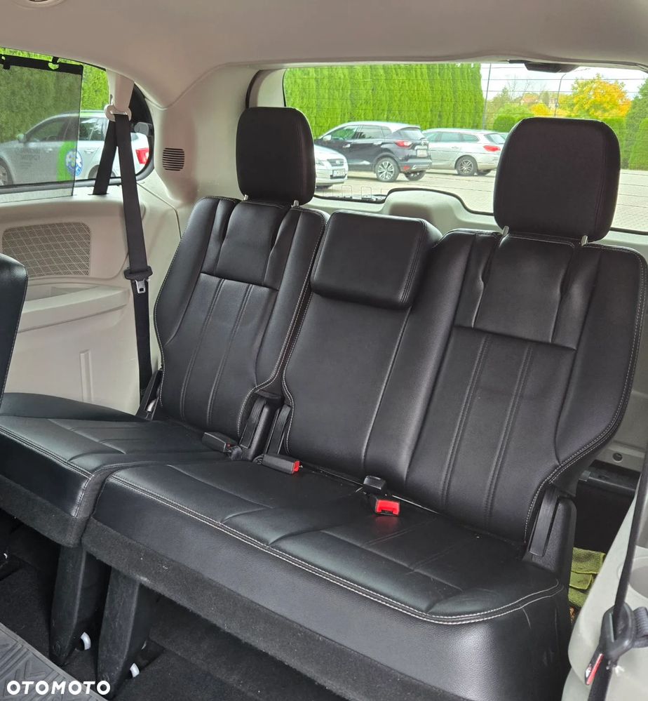 Chrysler Town & Country 3.6 Touring - 12