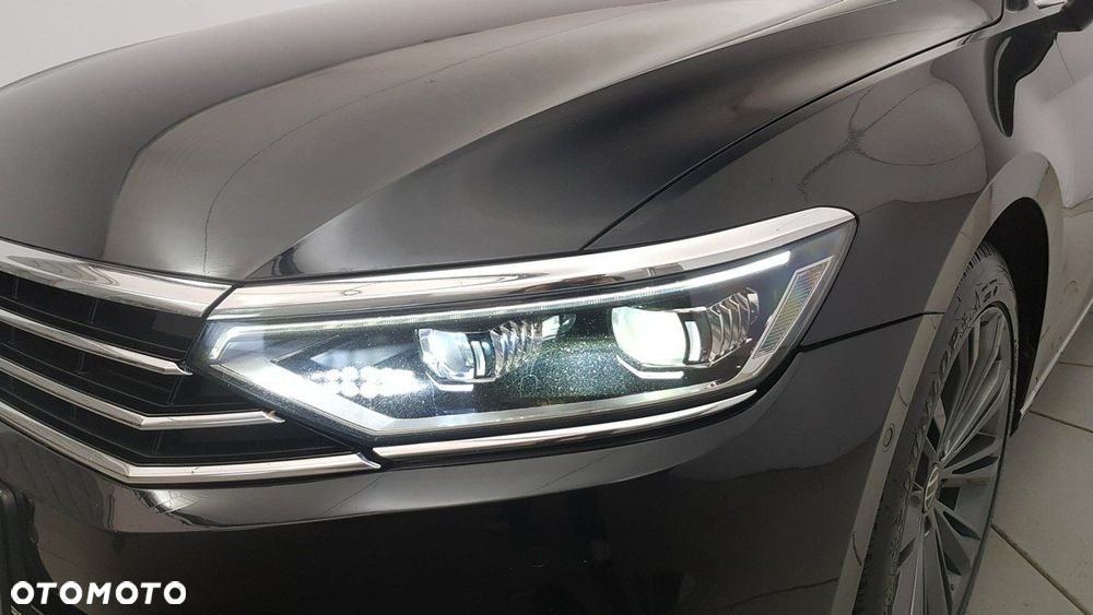 Volkswagen Passat - 10