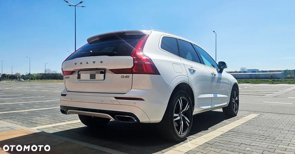 Volvo XC 60 D4 R-Design - 23